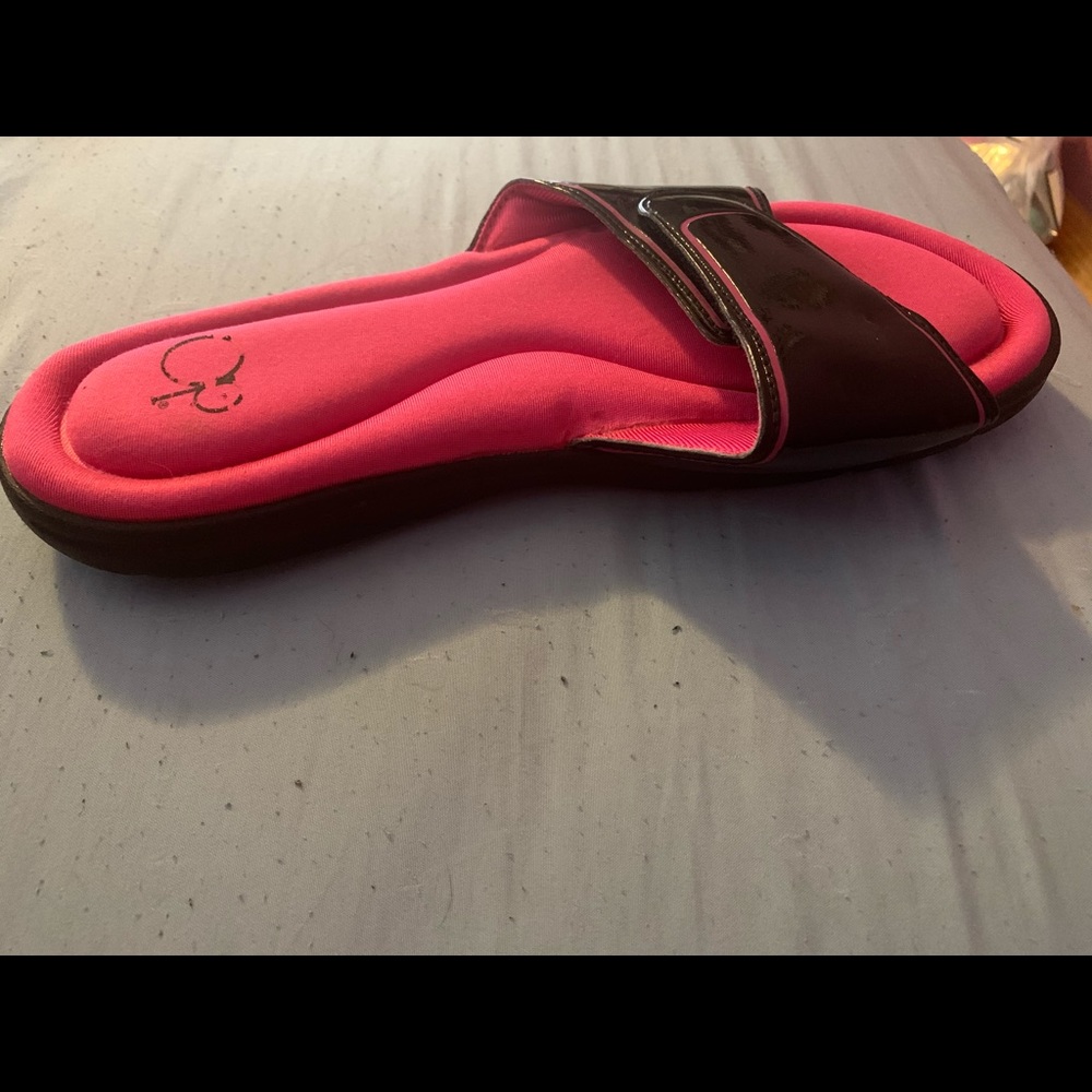 Flip flops - Picture 2 of 3